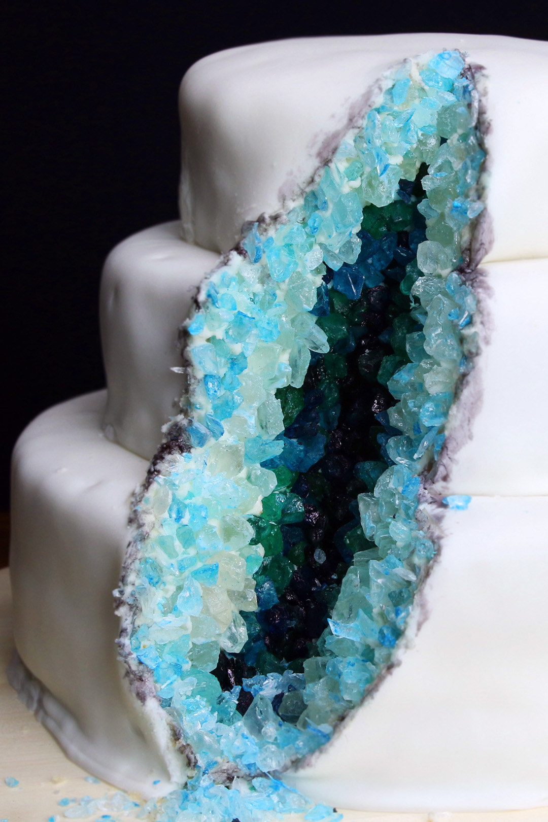 Natural Geode Cake  French Bread Cakes  Pastries