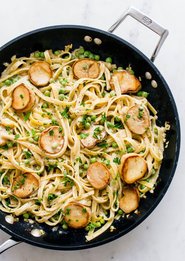 Creamy Fettuccine With Peas and King Oyster Mushroom "Scallops"