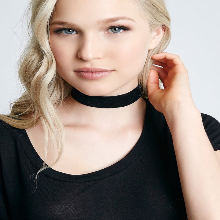 28 Gifts For Anyone Obsessed With Chokers