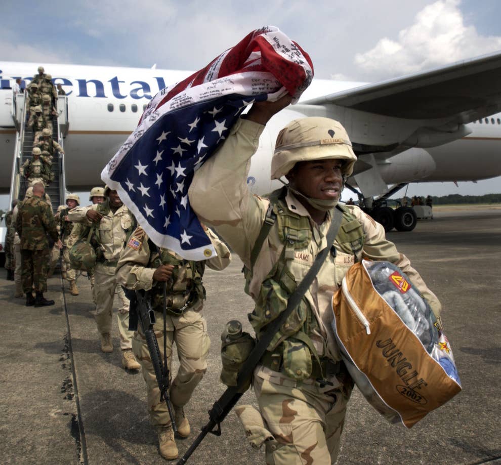 Here S 19 Heartwarming Photos Of Us Troops Returning Home Here S 19 Heartwarming Photos Of Us Troops Returning Home