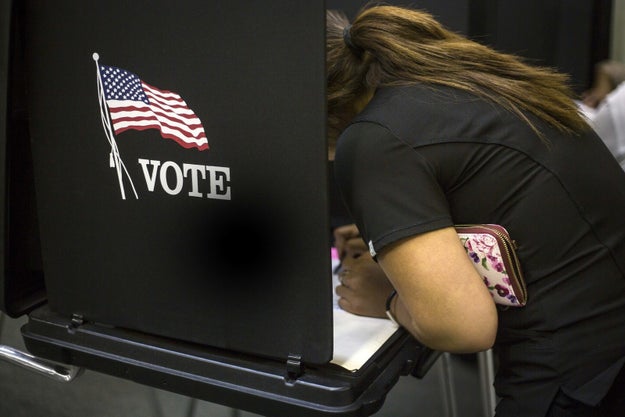 sub-buzz-26726-1478902877-1.jpg?resize=6