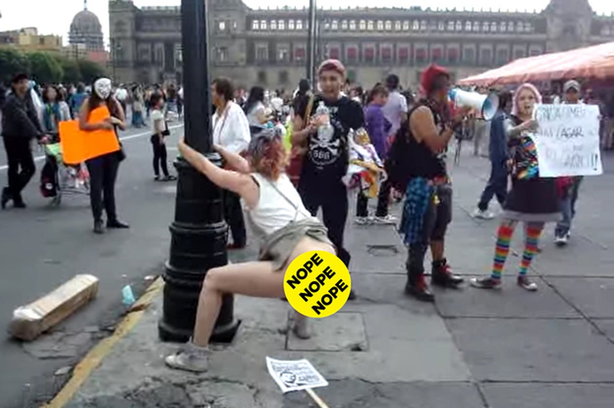 This Woman S Public Pooping Is Being Falsely Linked To Anti Trump Protests