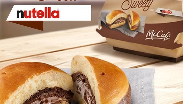 That's right: it's a dessert burger. An avalanche of Nutella, surrounded by two sweet buns.