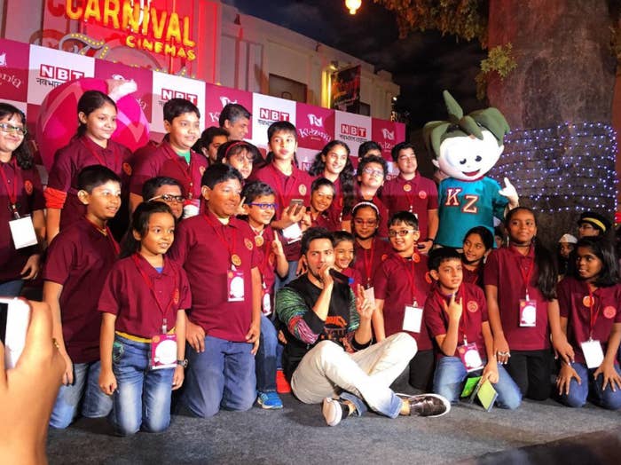 700px x 524px - Varun Dhawan Tried To Do The #MannequinChallenge With 100 Children But One  Child Fucked It Up