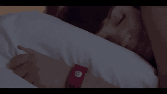 Pillow Talk relays your heartbeat to your sleeping loved one.