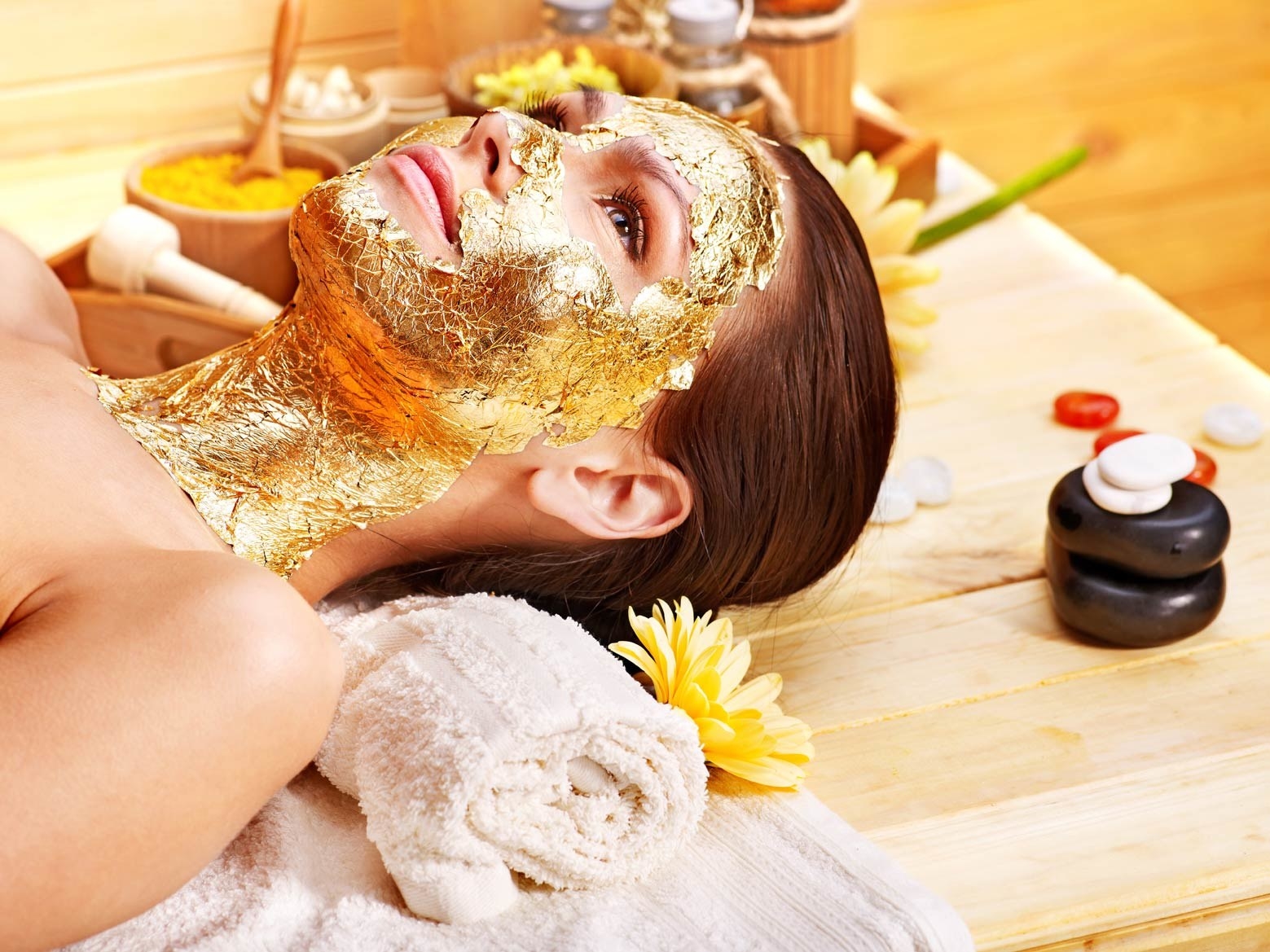 This is a 24K Gold Massage that’s quite popular in countries like India and Dubai where there is a high demand for gold. This massage is said to helpful for blood circulation, cell renewal, lymphatic drainage and toxin removal.
