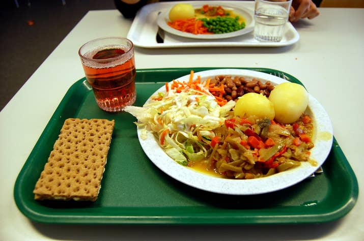 Menu makan siang Swedia