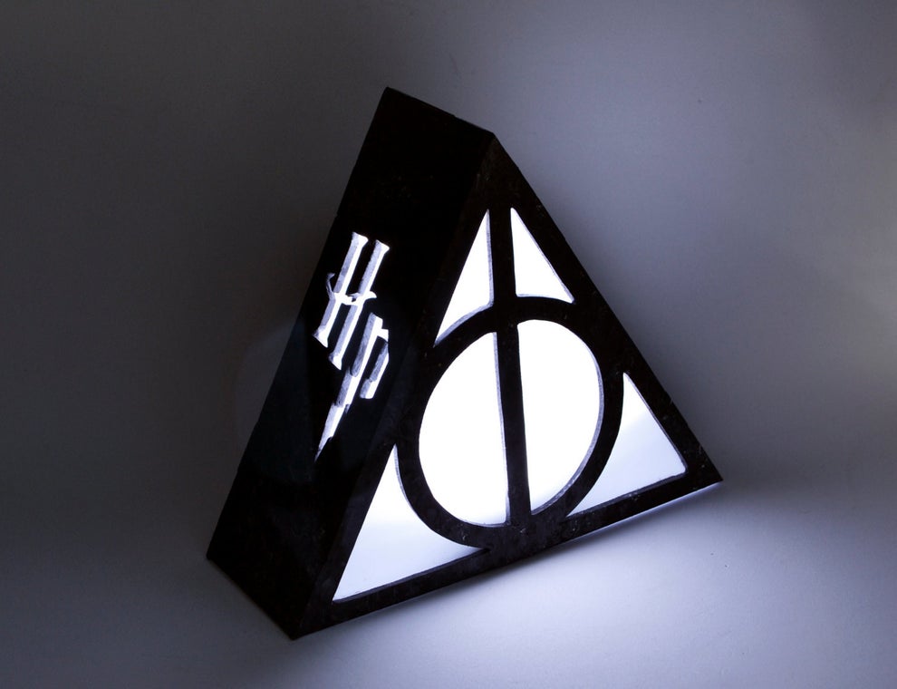19 Magical Gifts For People Who Love "Harry Potter"