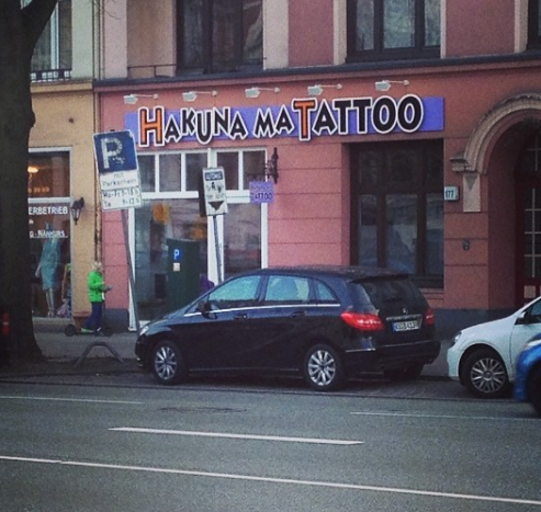 Tattoot doch nicht weh.