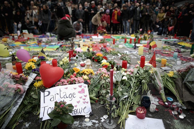 El 22 de marzo, tres ataques terroristas coordinados mataron a 32 personas en Bélgica.