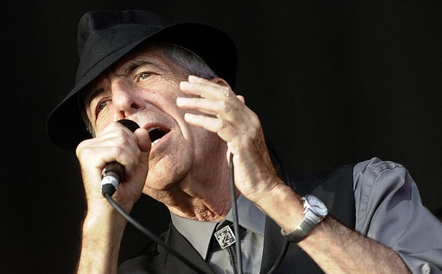 El 7 de noviembre, murió Leonard Cohen a raíz de una caída.