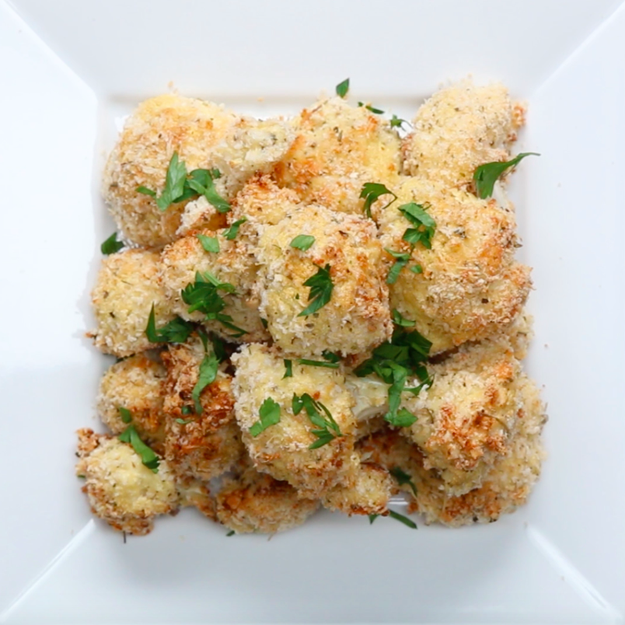 Garlic Parmesan Cauliflower Bites