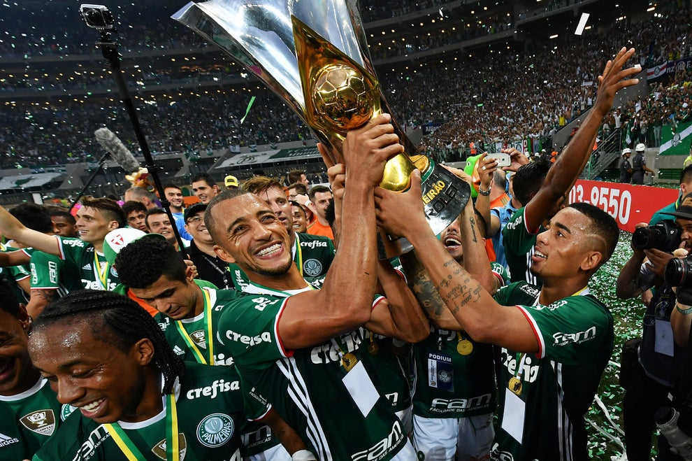 Com a conquista, o Palmeiras ultrapassou o Santos em número de títulos de Campeonato Brasileiro e agora é o maior vencedor da competição.