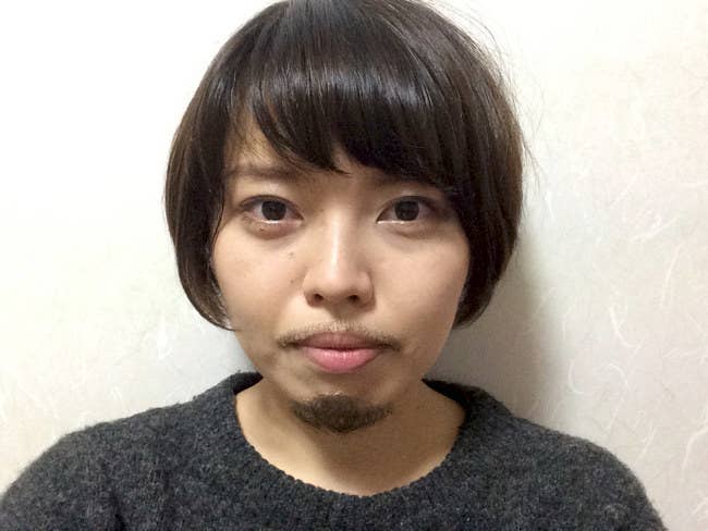ファッショントレンド これまでで最高の女性 ひげ 鼻の下 メイク