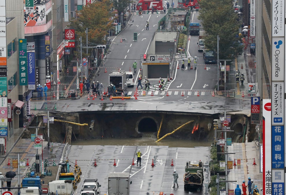 博多駅前の道路陥没 犠牲者ゼロの対応に評価 自主的な交通規制のわずか5分後に穴