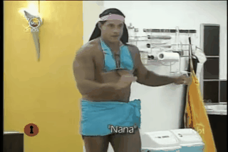 O melhor momento continua sendo o Alexandre Frota indo embora da casa e voltando à competição por ordens do Silvio Santos.