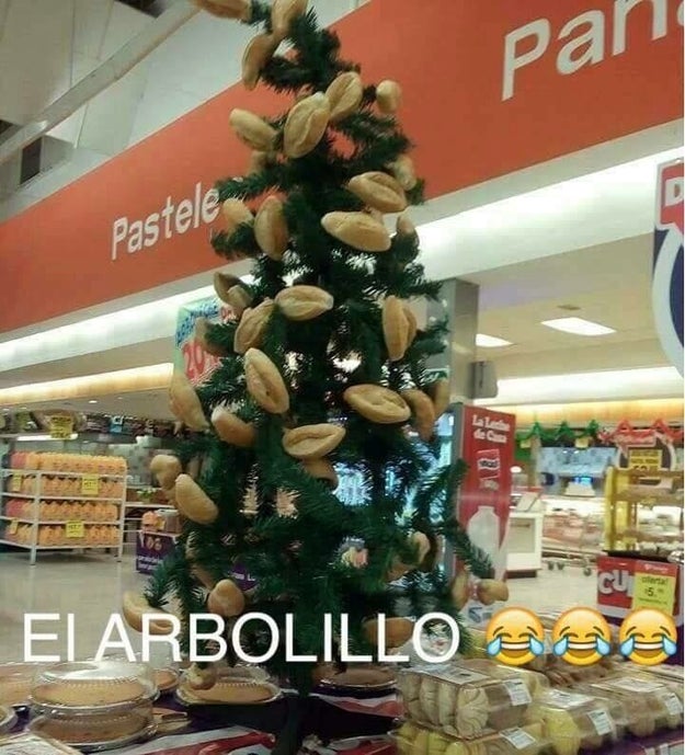 Esta tienda de Tijuana montó el mejor árbol de Navidad de la historia.