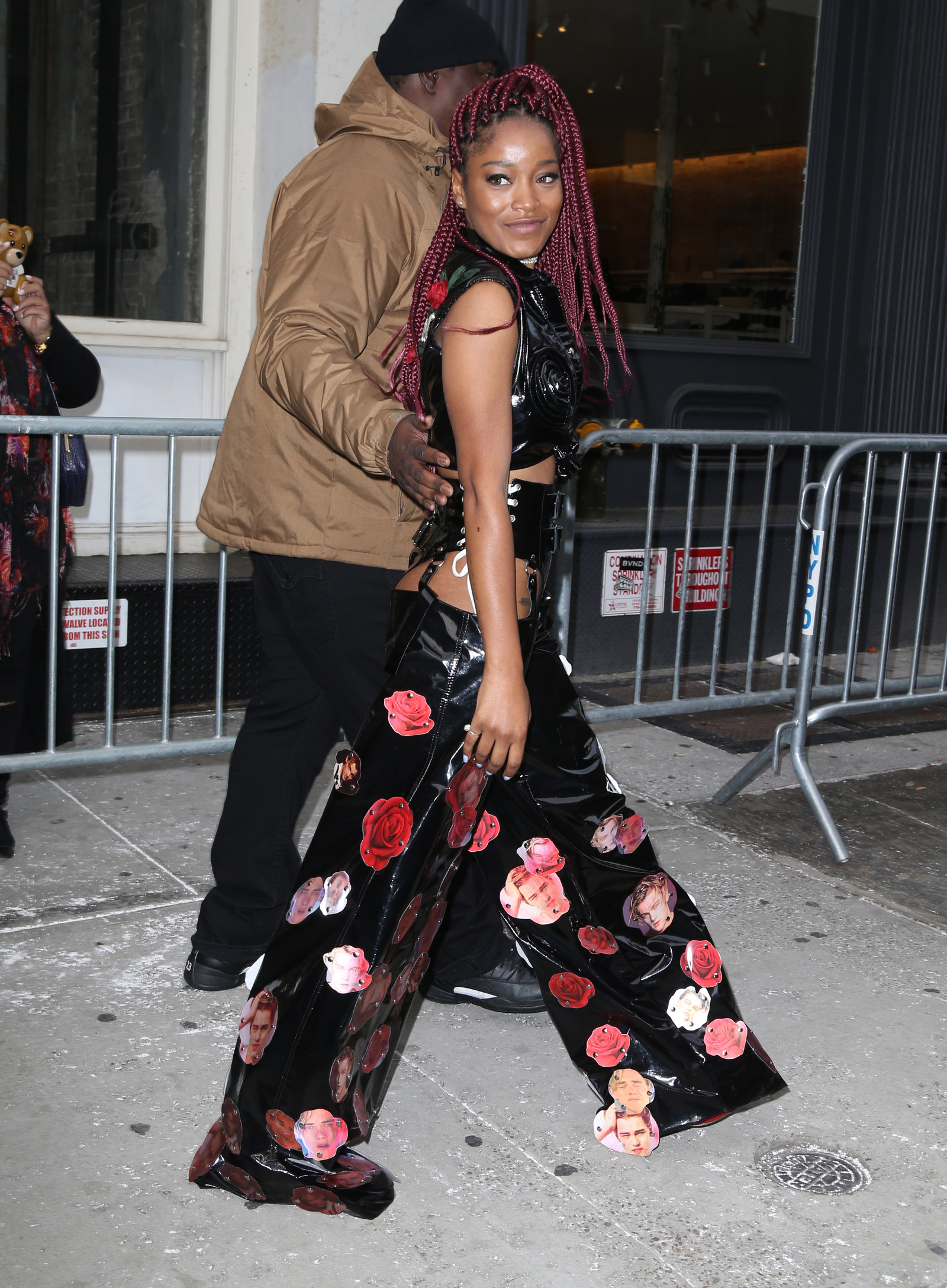 Keke Palmer Wears Leonardo DiCarprio's Faces On Her Pants!: Photo