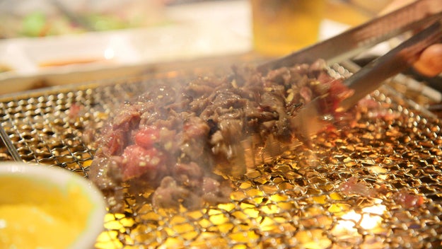 Next, they visited Quarters. Quarters was not an all-you-can-eat spot, but it was renowned for the quality of the meat. The total came out to $65, which wasn't too much more than Oo-Kook.