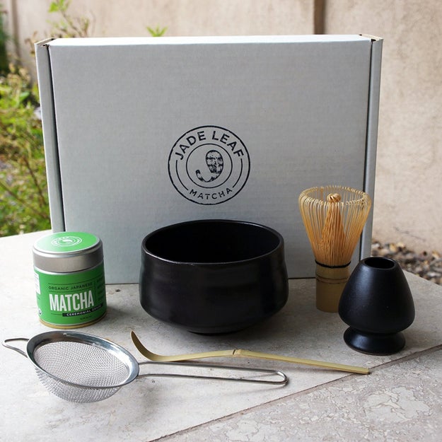 A set complete with everything you need to make matcha.