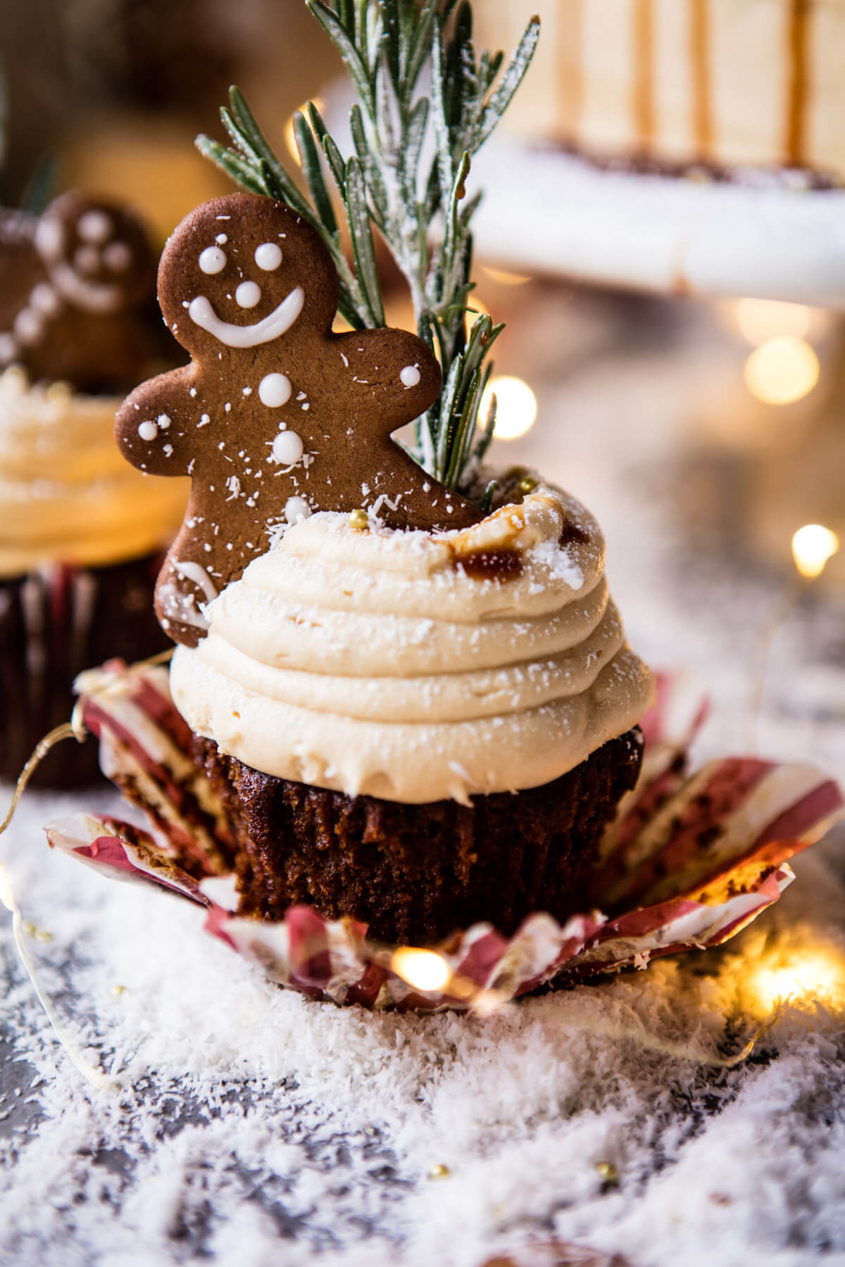 12 Adorably Festive Cupcakes That Are Perfect For Christmas