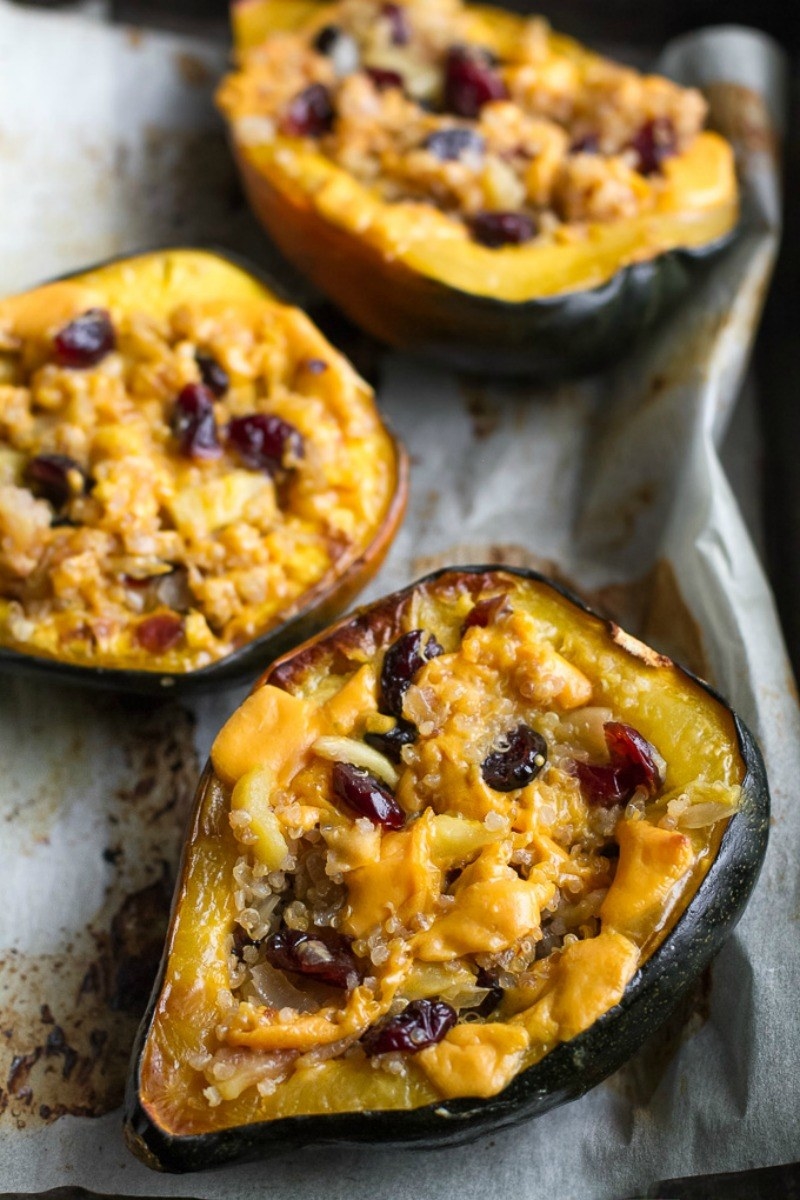 15 Gooey, Cheese-Stuffed Meals That'll Leave Your Mouth Watering