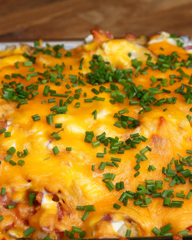 This drool-worthy cheesy potato casserole.