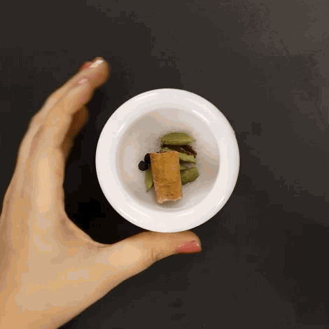 The powder can be replaced with 5 whole cloves.
