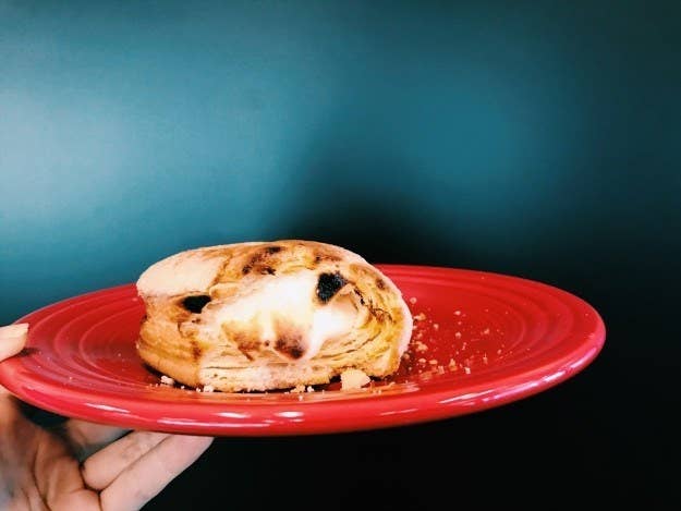 一度食べるともう戻れない コンビニのメロンパン 冷凍すると別次元の美味しさに