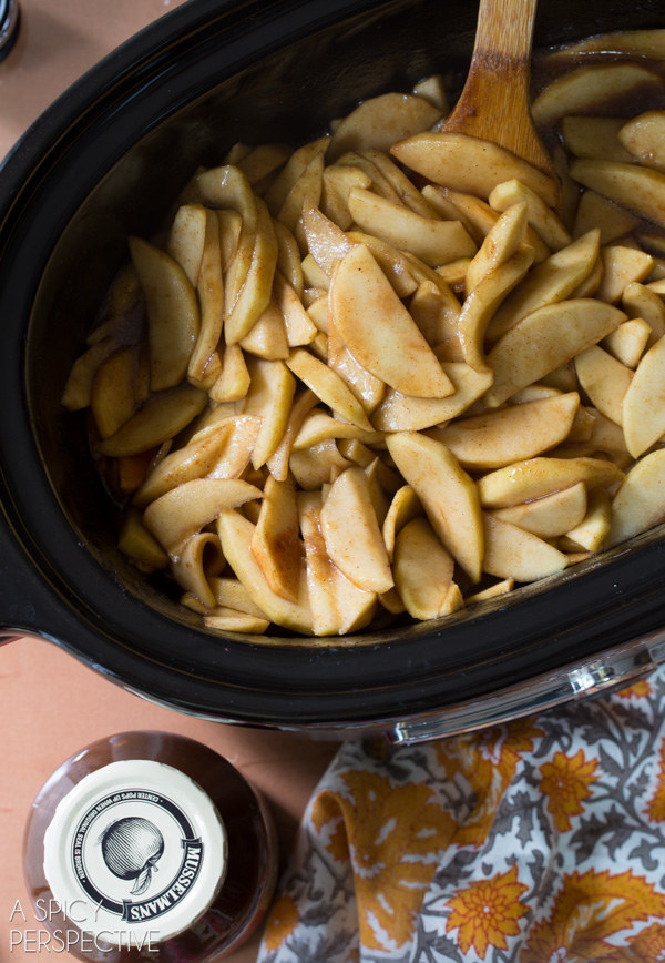 Slow Cooker Cinnamon Apples