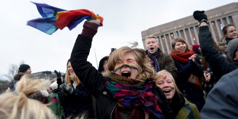 Em 2004 foi aprovada a primeira lei contra a discriminação e desde 2007 foi aprovado a maioria dos direitos do casamento entre pessoas do mesmo sexo. No Uruguai é permitido a adoção de crianças por casais gays, reconhecem o direito a mudança de identidade na documentação para pessoas transgêneros e também permitem o ingresso de homossexuais no exército. Em 2013 foi aprovado com ampla maioria o casamento igualitário. O Uruguai se converteu assim ao 12º país do mundo a legislar o casamento do mesmo sexo e o 2º da América do Sul, logo após a Argentina.