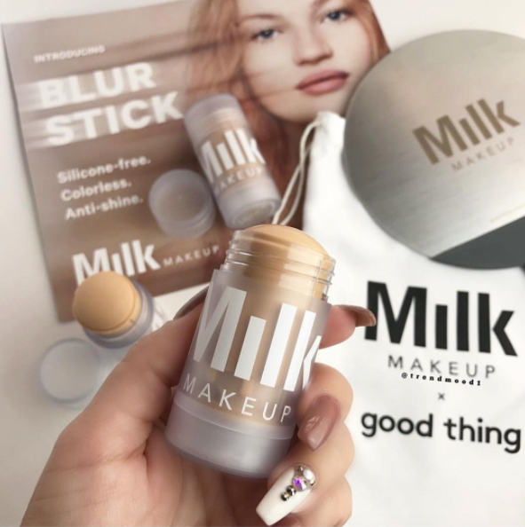 The colorless Milk Blur Stick gives your face a flawless finish with hardly any work.
