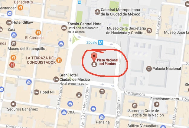 Aquí, el Zócalo debería llamarse "Plaza Nacional del Plantón".