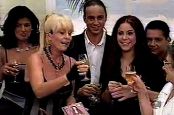 Em 1999, Shakira participou da festa de aniversário da Ana Maria Braga