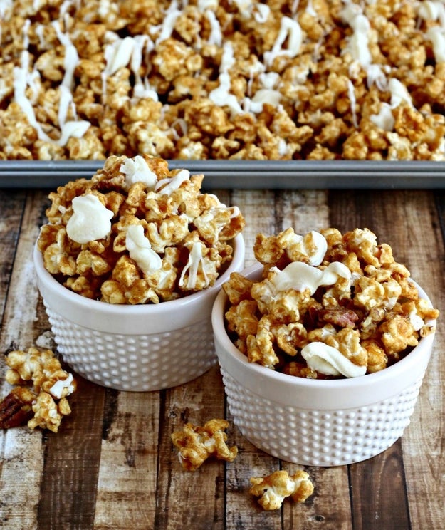 Cinnamon Bun Popcorn