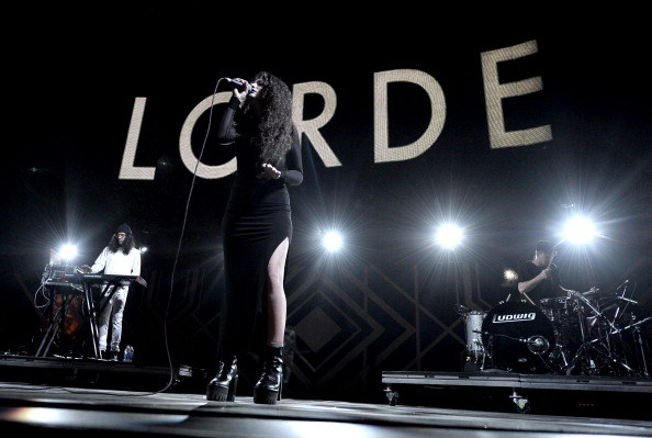 Lorde releasing a new album means that she will eventually go on tour. Thankfully, Lorde was considerate enough to give us 4 years in between albums to save up for tickets. Fans will be finally able to see new set designs, new outfits, new lighting and everything else that made her first tour so great.