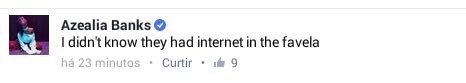Depois ela também publicou na sua página no Facebook posts zoando a língua portuguesa.