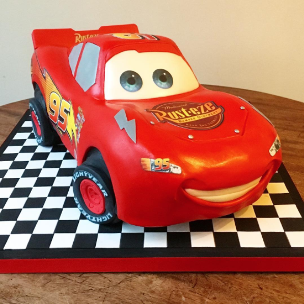 15 Pixar Cakes Made By The World's Most Creative Bakers