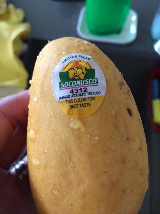 This label that tells you when the time is right to eat your mango.