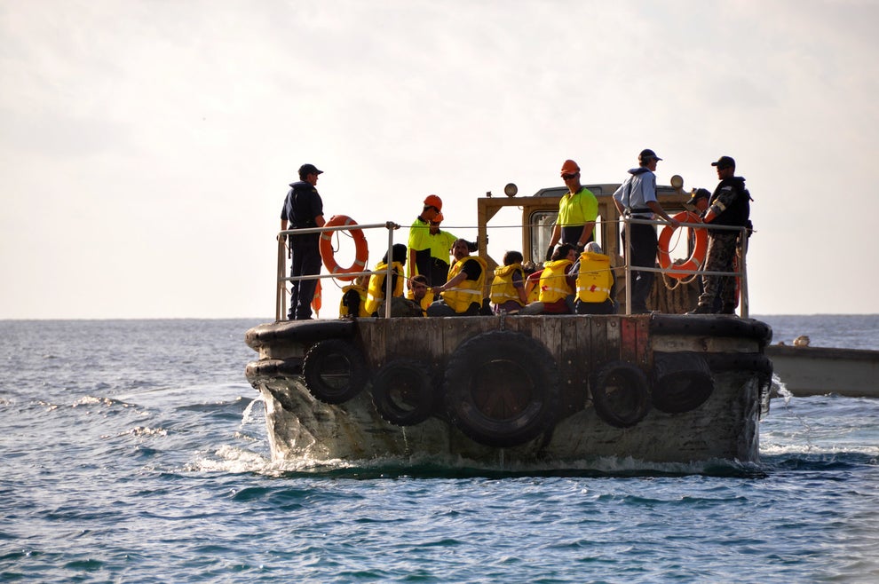 16 Photos Of Boat People Arriving In Australia, Then And Now