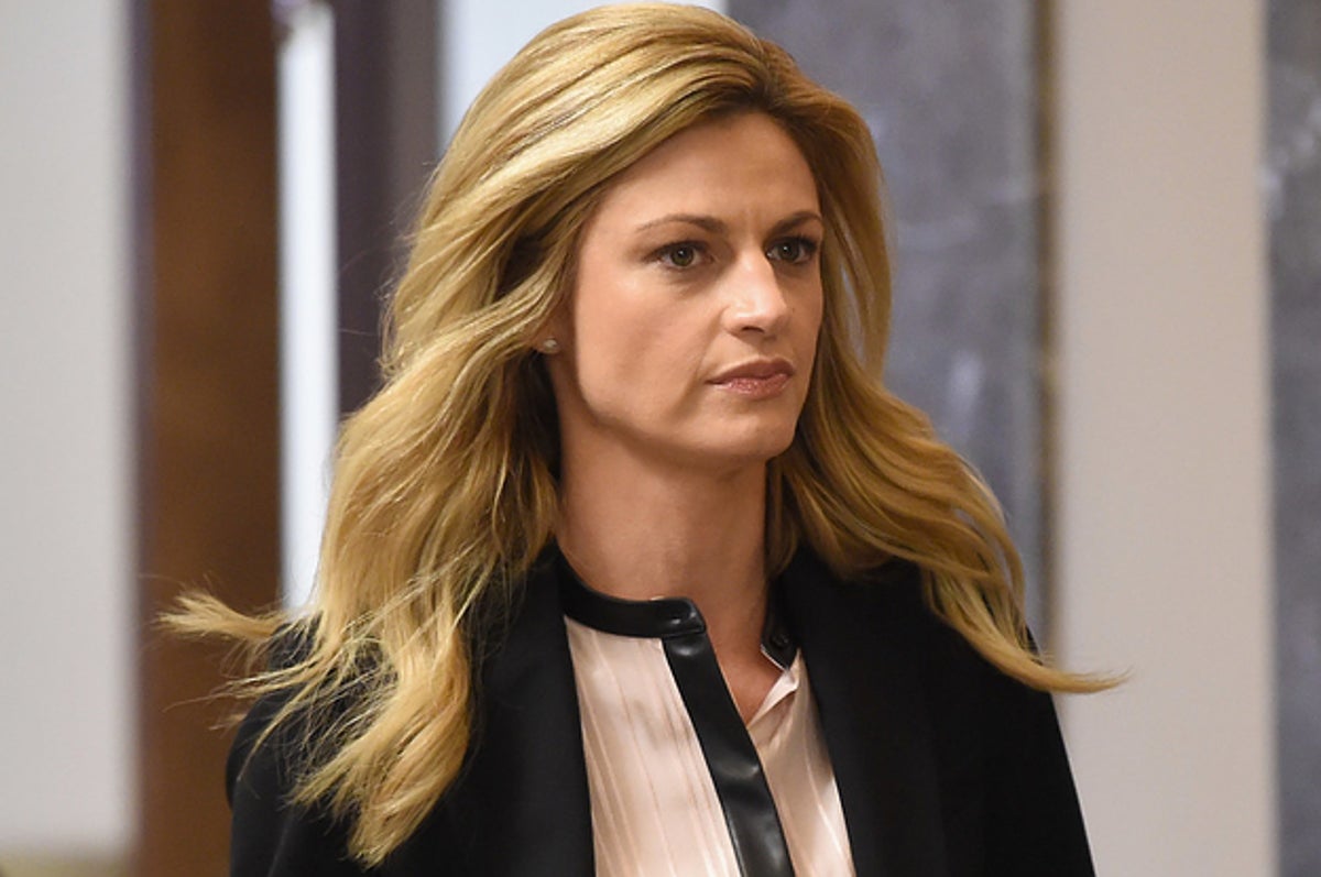 Erin Andrews reveals she had surgery for cervical cancer