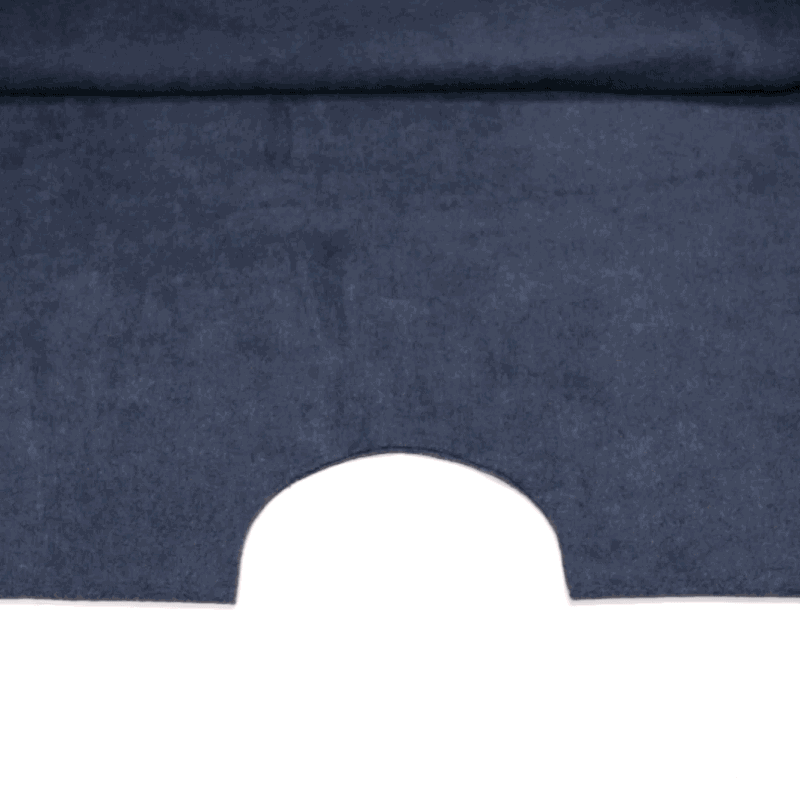 The ends of both of the lines you draw should come to a point (so, it doesn't matter whether you trace this onto the folded edge of your fabric, or not).