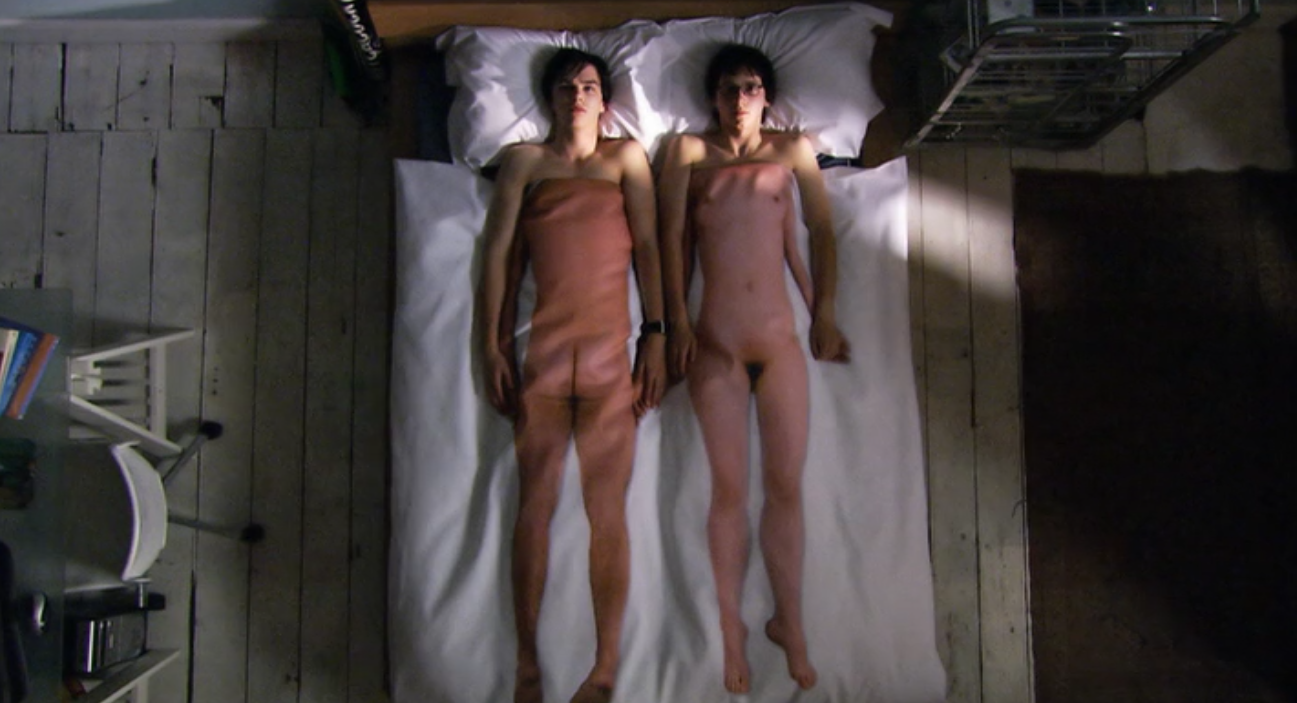 Skins tv show nude scenes