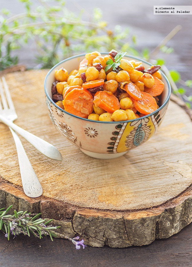 Como comentábamos con una receta anterior: nada mejor que comer legumbres quitándote el engorro de preparar alguno de los platos típicos españoles la noche antes del trabajo. Esta también es una buena receta para ello.