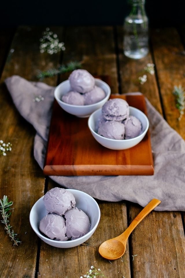 You may smell lavendar every time you walk into a spa. Now you can relax and enjoy it as a dessert, with this easy, 3-step recipe.