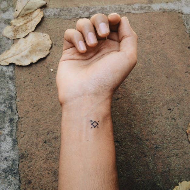 27 Tiny Tattoos That Ll Make You Say I Need That