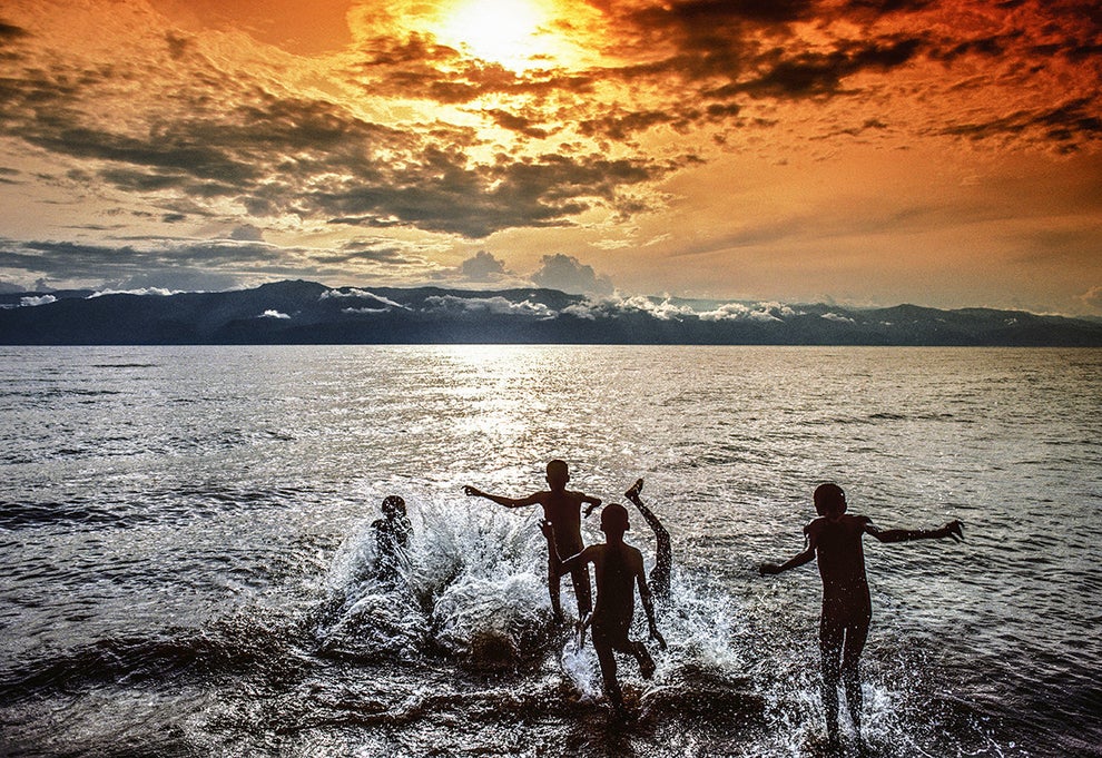 タンガニーカ湖 ― タンザニア、コンゴ民主共和国、ブルンジ、ザンビアの国境