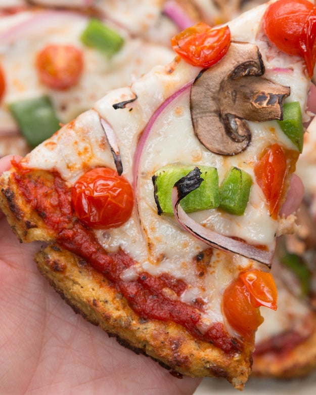 Healthy Cauliflower Pizza #TastyFreshFriday