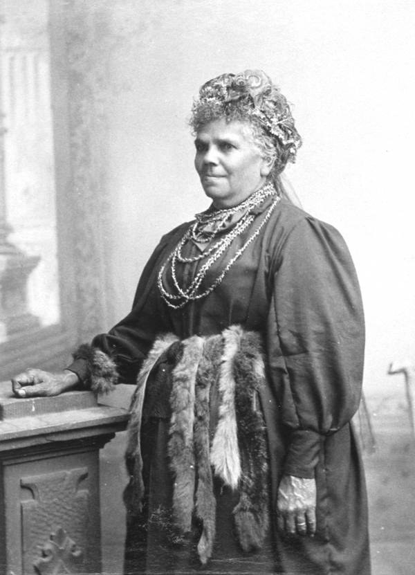 Fanny Cochrane Smith was multi-talented AF: legendary for her cooking, her quick wit, and her passion for Indigenous culture, she had fans come from all over the place to see her perform traditional songs and dance. She's now most famous for making recordings of Indigenous Tasmanian song and speech on wax cylinders. She made sure her language and culture would never be forgotten. Oh, and she also still managed to find time to have 11 kids, coz she was a total freaking boss.
