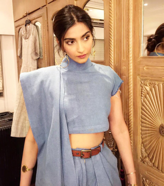 Sonam Kapoor wore a summery linen sari which was the most unexpected match  day outfit, and here's how you can recreate it | Vogue India